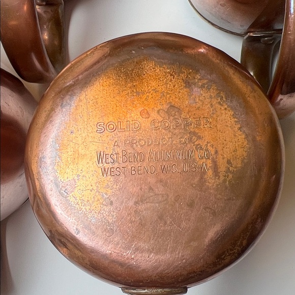 Vintage West Bend Solid Copper Pitcher & (4) Mugs with Tray - Picture 16 of 16